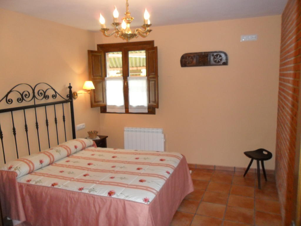 Apartamentos Rurales Los Villares Colunga Room photo